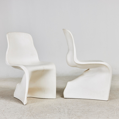 Dobra cena. Niestandardowa abstrakcyjna dekoracja mebli Metalowa sztuka Krzesło Krzesło Fiberglass Sculpture w Internecie