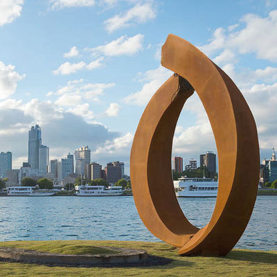 Dobra cena. Niestandardowa, rdzawa, dekoracyjna metalowa sztuka, nowoczesna rzeźba ogrodowa ze stali Corten z profesjonalnej fabryki rzeźb w Internecie