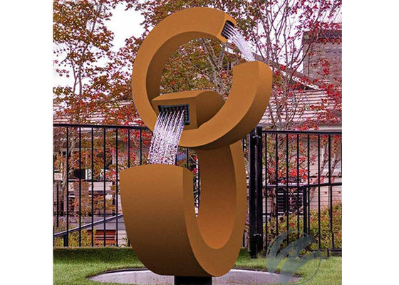 Dobra cena. Nowoczesna zardzewiała stal Corten Water Feature Fontanna ogrodowa w kształcie 2C w Internecie