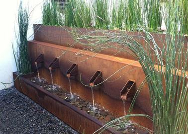 Dobra cena. Zewnętrzna metalowa stal Corten Water Feature Unikalna konstrukcja dla stoczni hotelowej w Internecie