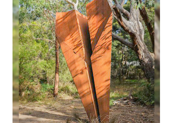 Niestandardowy rozmiar Rusty Metal Art Garden Corten Steel Origami Złożone rzeźby samolotu