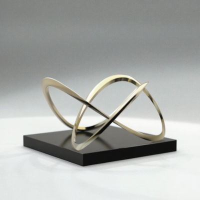 Dobra cena. High-Gloss Golden Intertwined Sculpture - Luxury Interior Art Decoration for Commercial Space w Internecie