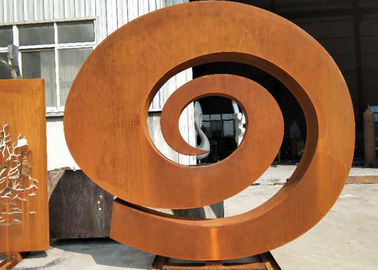Dobra cena. Odkryty metalowy ogród Corten Stalowa rzeźba Rusty Naturalnie spiralny wzór w Internecie