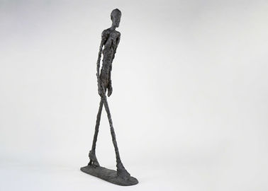 Dobra cena. Naturalne dzieło sztuki rzeźby Nowoczesne dzieło Rzeźba z brązu Walking Man Rzeźba Giacometti w Internecie